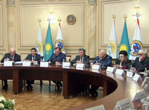 Казахстанская интеллигенция высказалась о спорах вокруг продажи и аренды земель