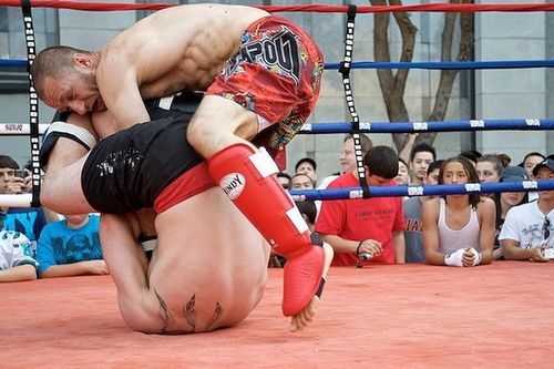 Муай тай – искусство тайского бокса.