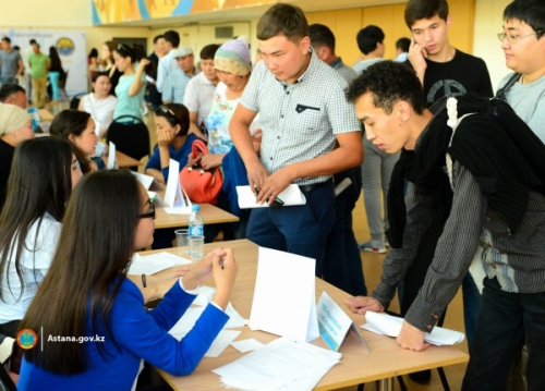 С начала года в астане трудоустроили более 4 тысяч человек