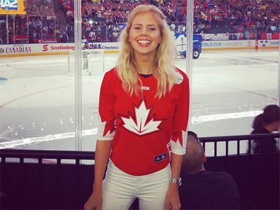 Самые красивые болельщицы кубка мира по хоккею в канаде