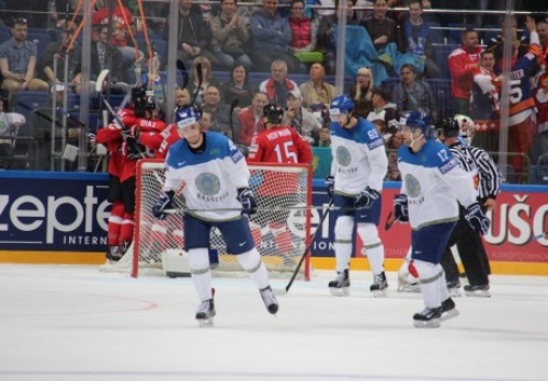 Сборная казахстана по хоккею победила швейцарию в первом матче чм