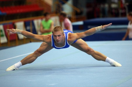 В бельгии стартовал чемпионат мира по спортивной гимнастике