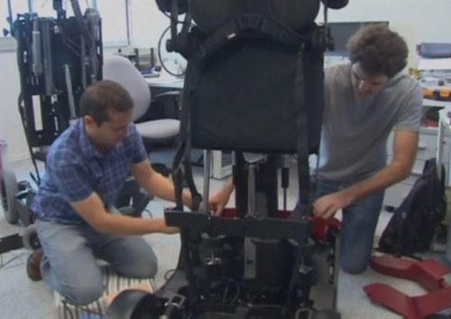 В израиле создали стоячее инвалидное кресло